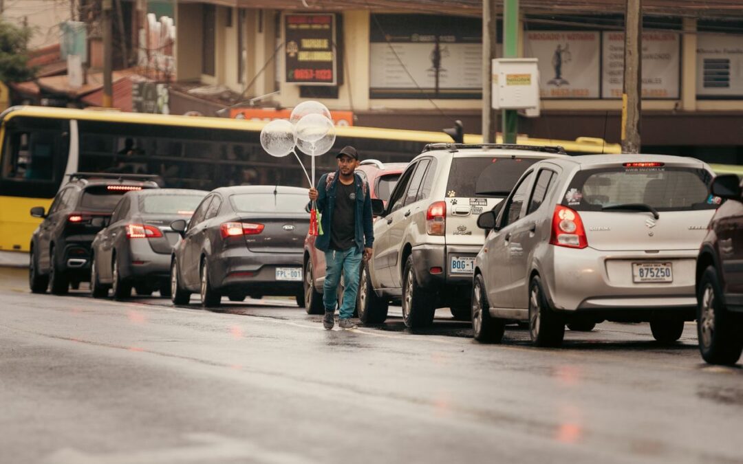 CICR recibe al ministro de Obras Públicas y Transporte, Luis Amador